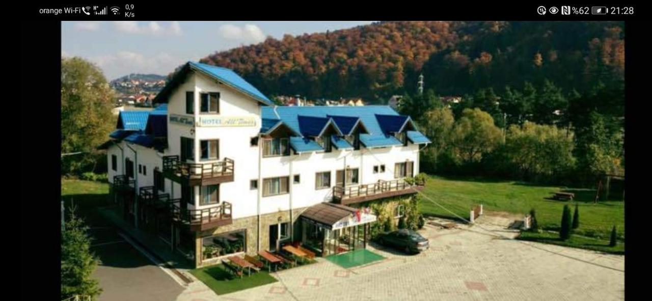 Hotel All Times Timisu de Jos Bagian luar foto