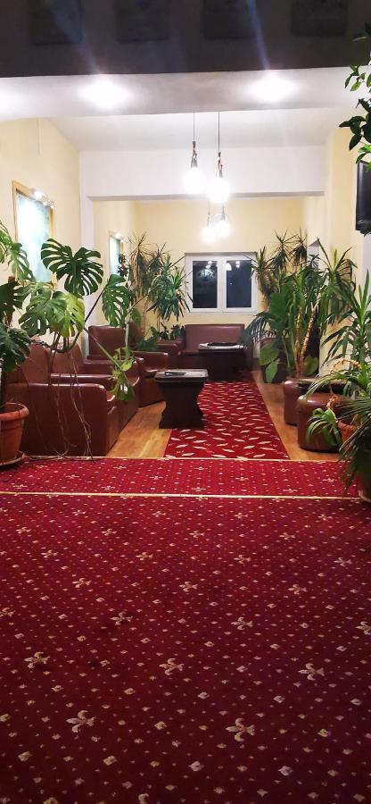 Hotel All Times Timisu de Jos Bagian luar foto